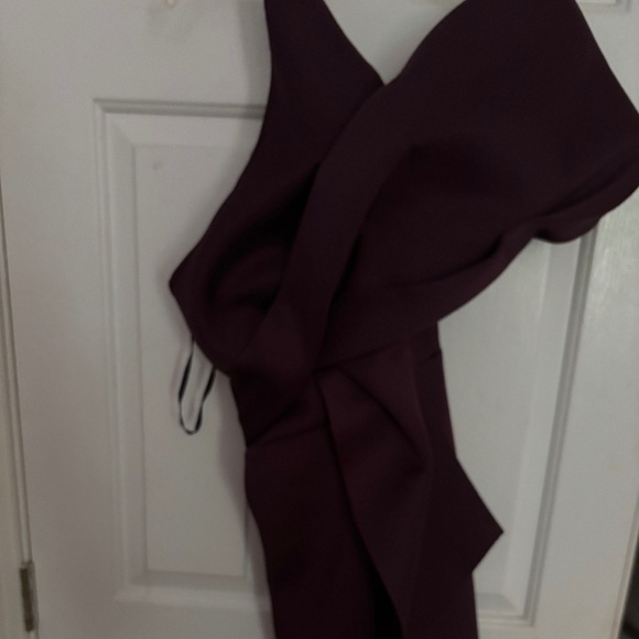 Beautiful Asos Burgundy Asymmetrical Sleeveless Dress w/Slash Size 8 - Picture 1 of 8